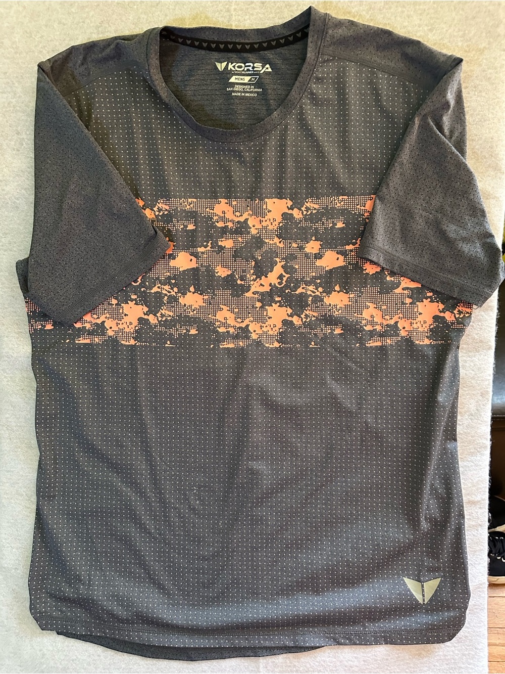 Men's Korsa by Road Runner Sports Performance Running Shirt - Size M